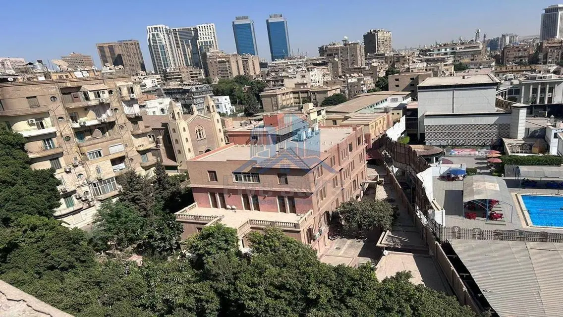 فرصة ذهبية! عمارة فاخرة في قلب الزمالك مع 6 محلات