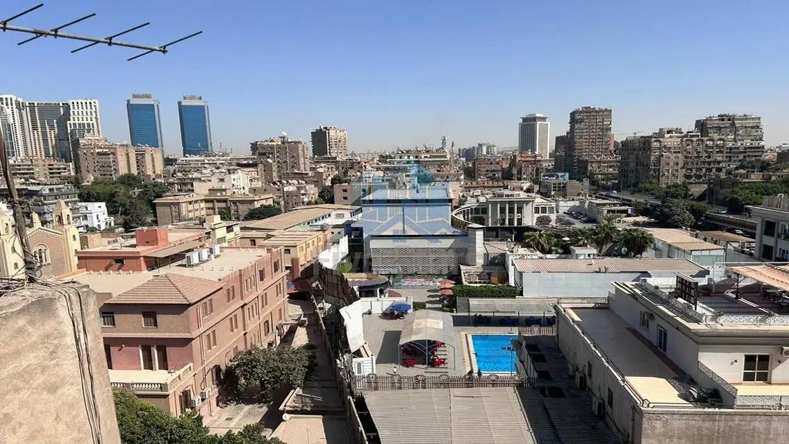 فرصة ذهبية! عمارة فاخرة في قلب الزمالك مع 6 محلات