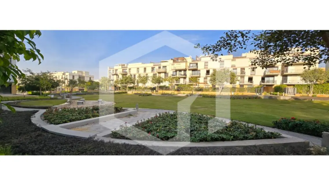 Lowest Price – Penthouse Finished in Courtyard    