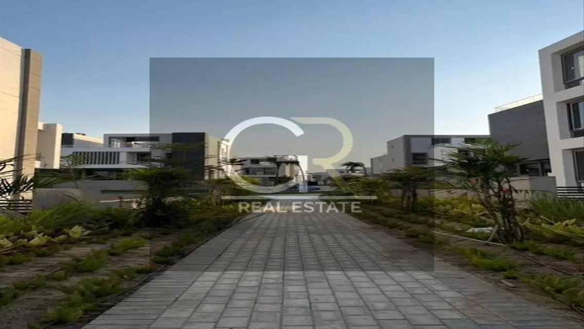For Sale Town house in Joulz October Ready To Move
