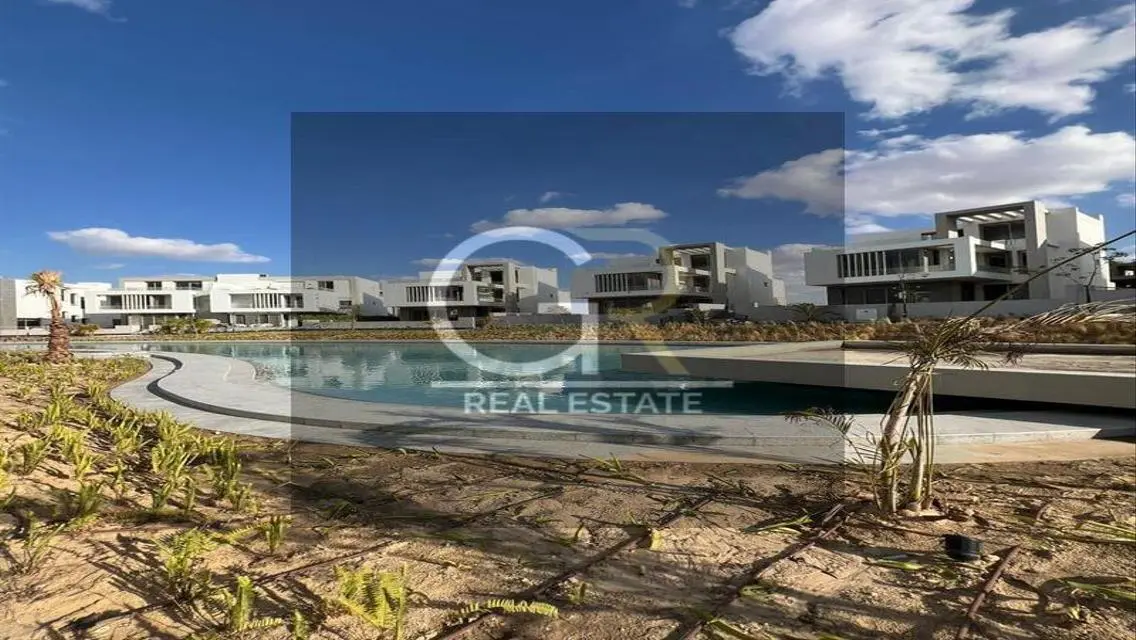 For Sale Town house in Joulz October Ready To Move
