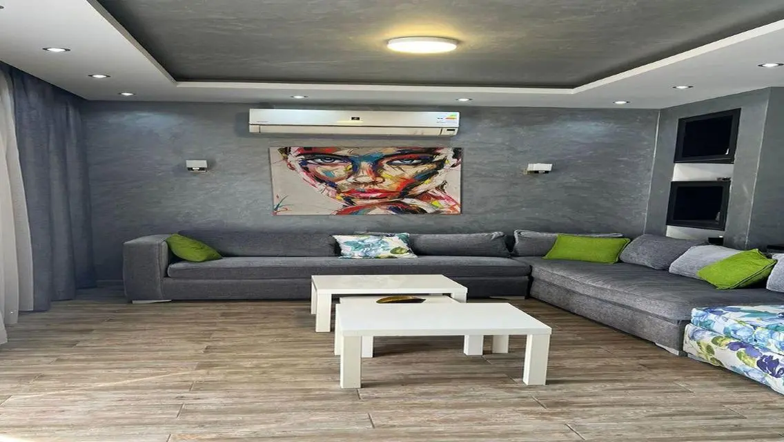 Furnished apartment for rent   Beverly Hills