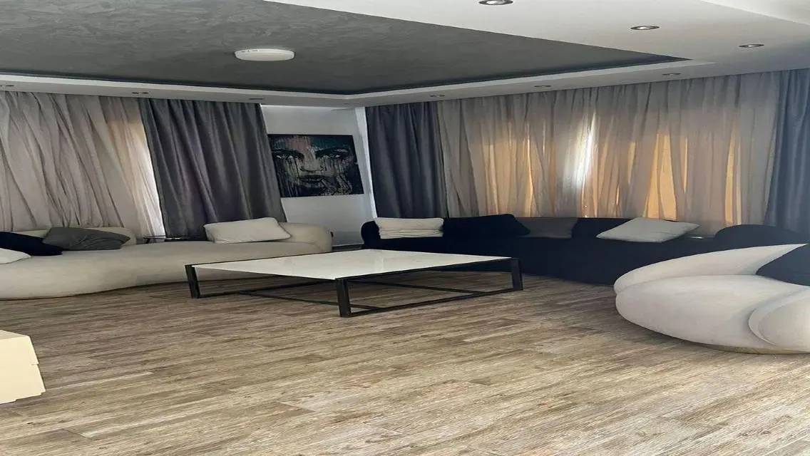 Furnished apartment for rent   Beverly Hills