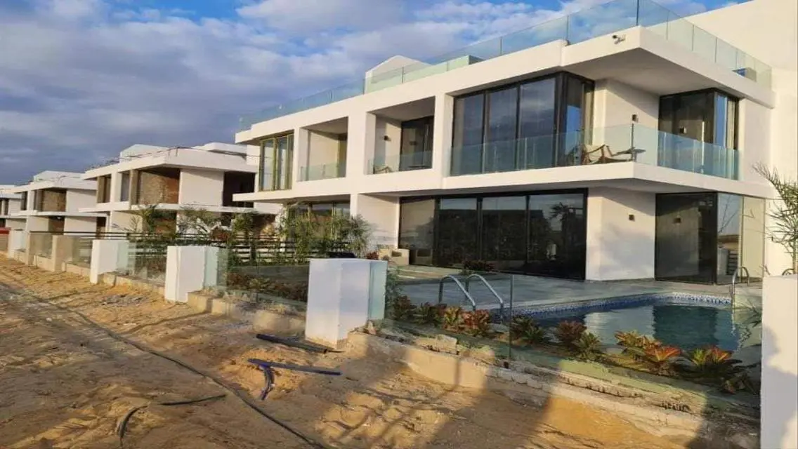 villa for sale 481K DP only in nyoum mostakbal