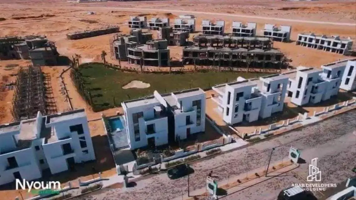 فيلا مستقله 413م للبيع فيو جولف جاهزه للمعاينه
