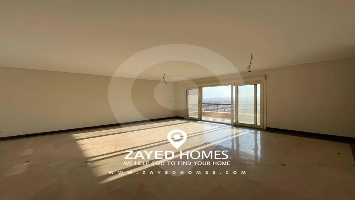 Luxury Apartment by the Lake with Full Amenities