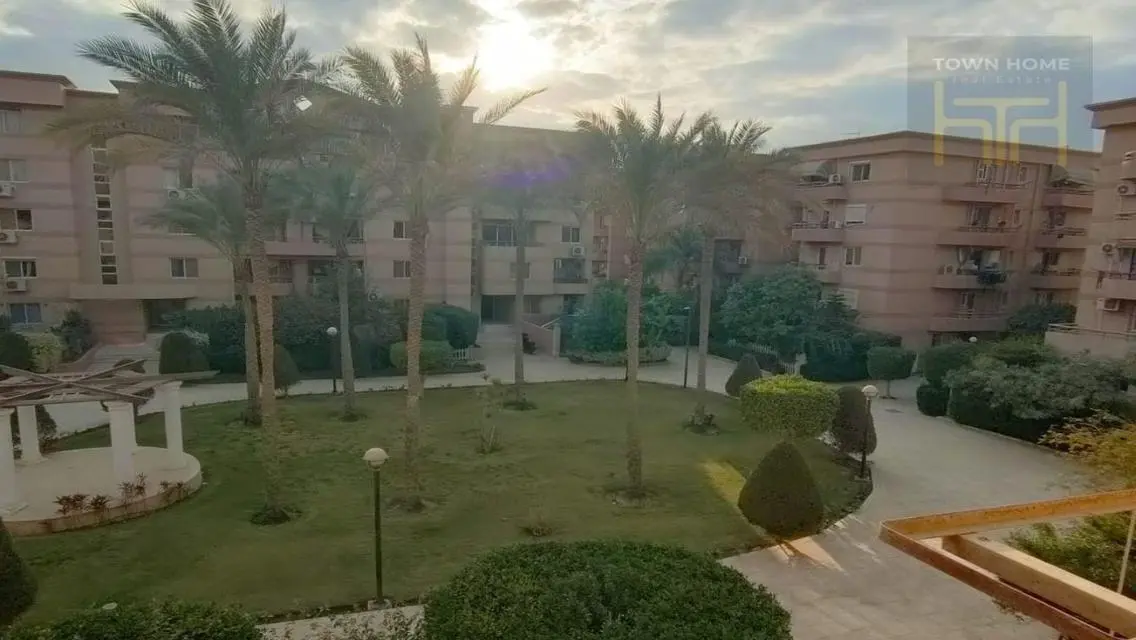 شقة فاخرة للإيجار في موقع متميز