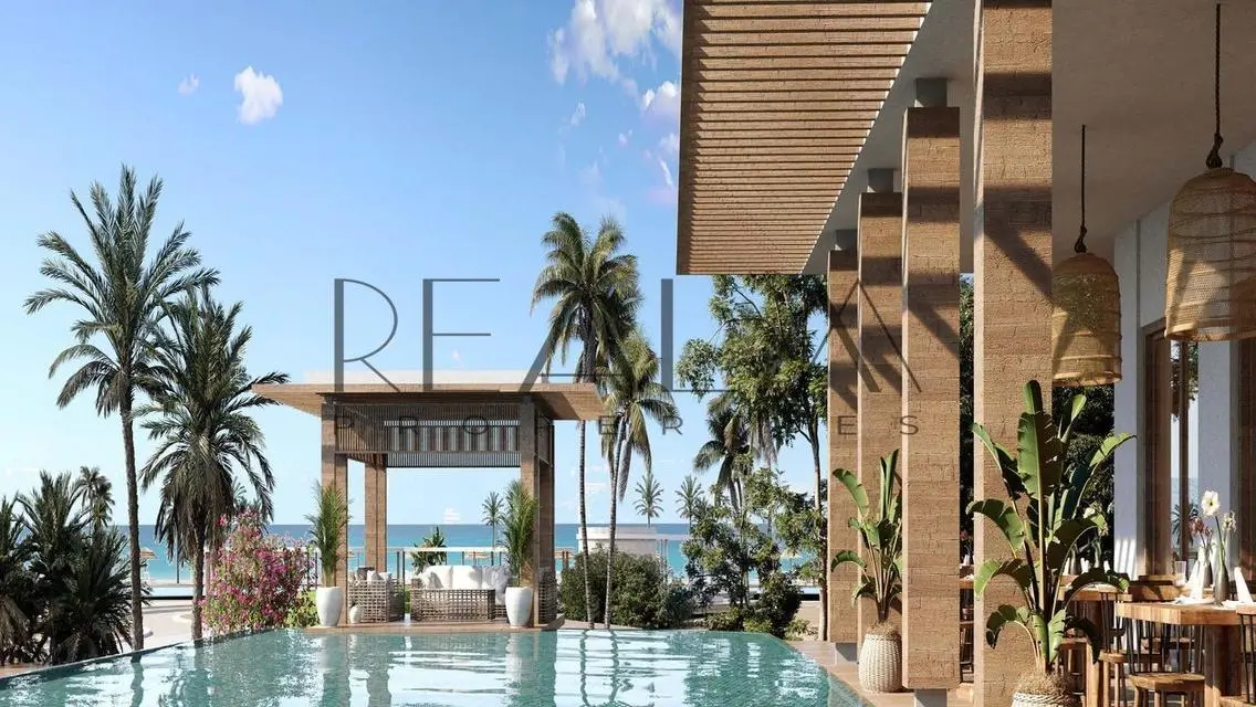 Luxury Villa for Sale with Lake and Landmark Views