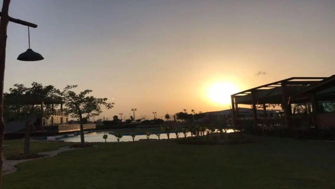 فيلا فاخرة للبيع في هايد بارك