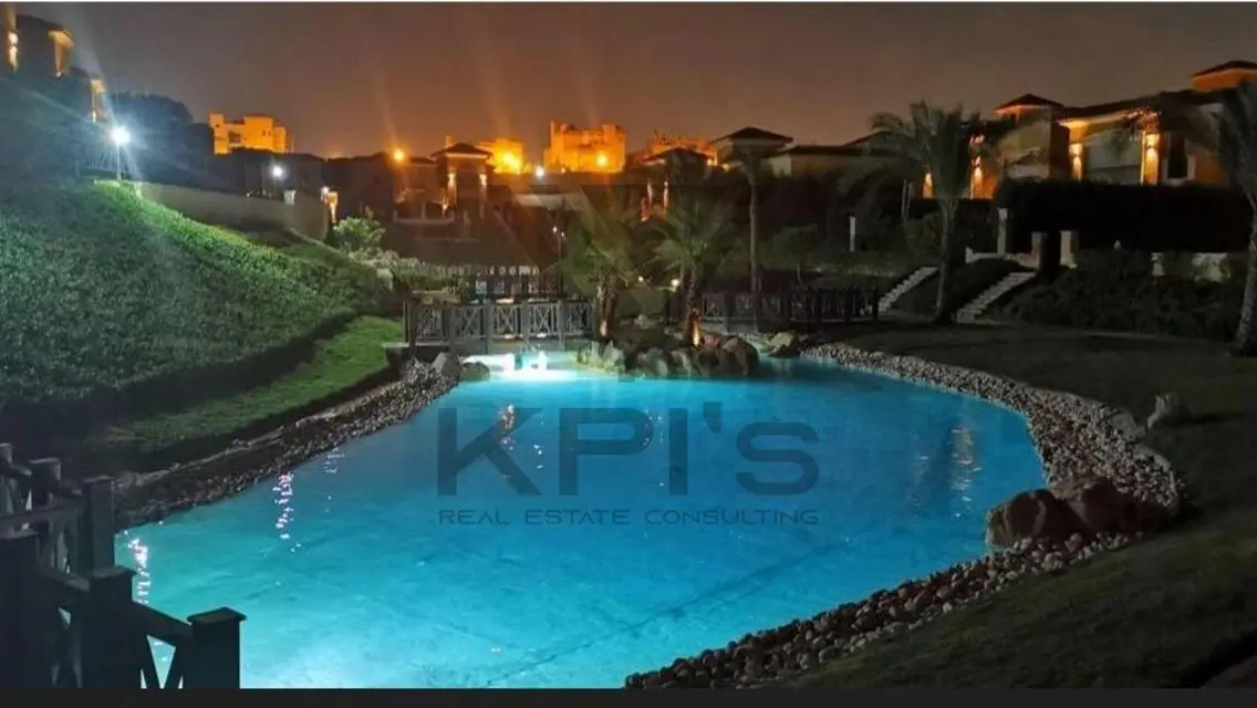 Luxury Apartment in Stone Park