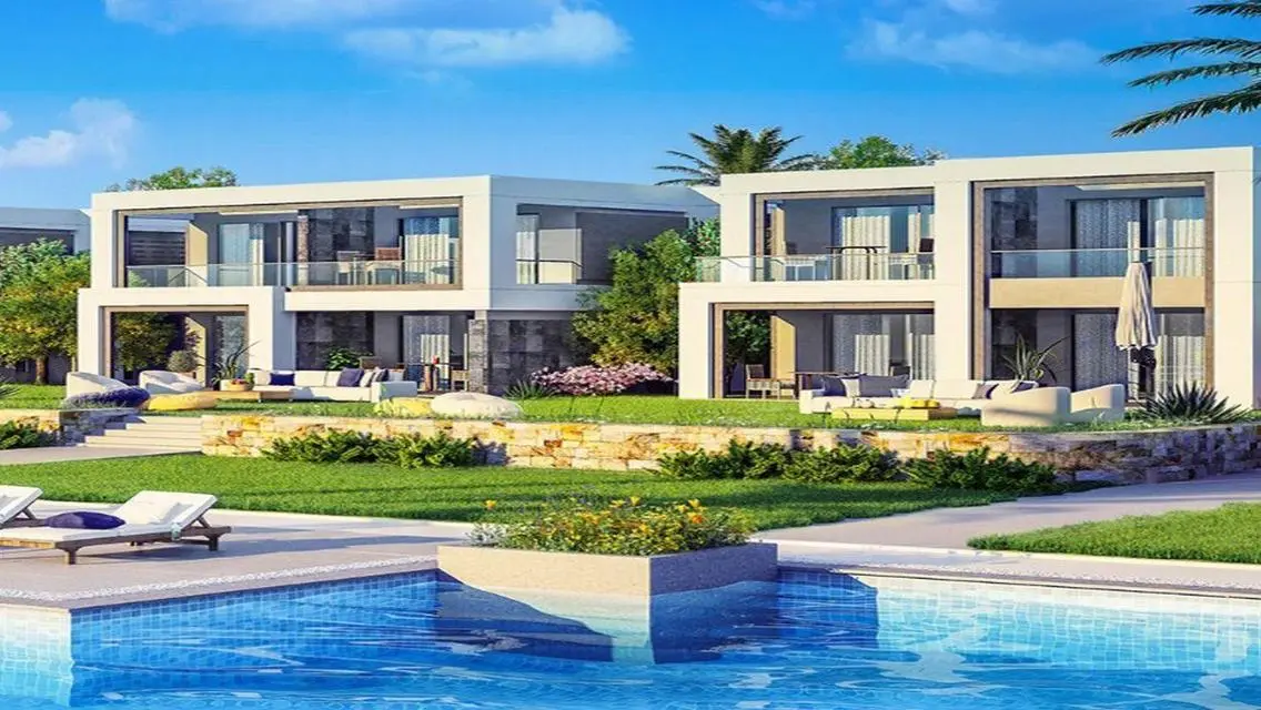 Luxury Apartment with Private Garden and Shared Pool