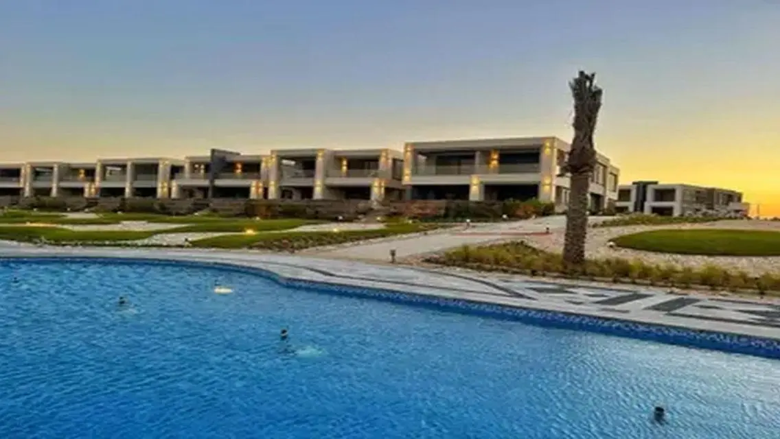Luxury Apartment with Private Garden and Shared Pool