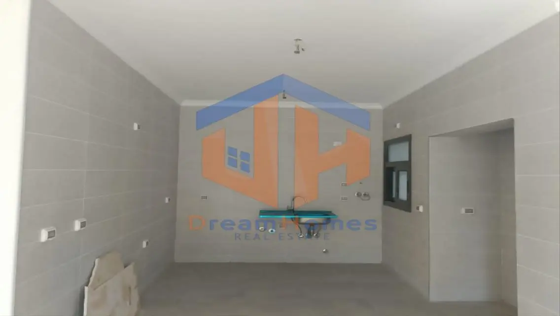 Luxury Apartment with Balcony in Prime Location