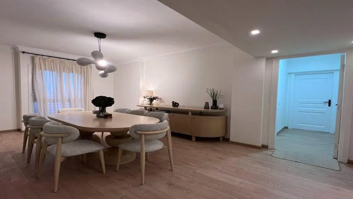 F.Sale penthouse Finished+ Ac&#39;s RTM in Zayed Dunes