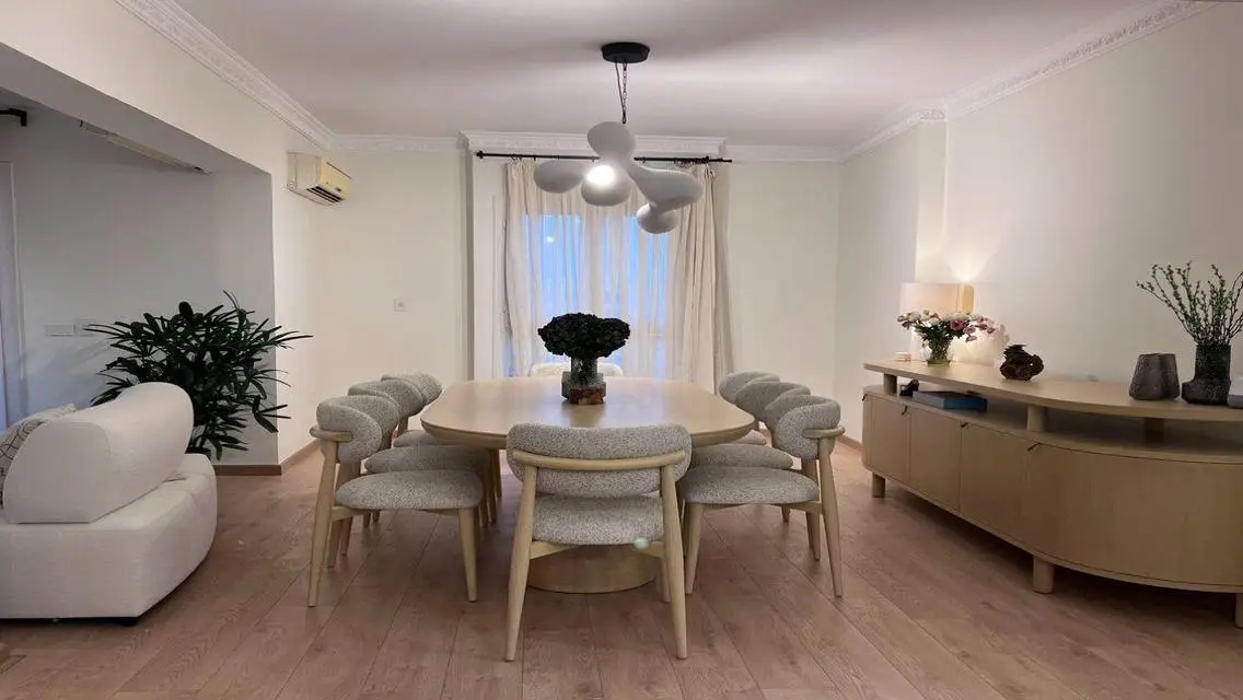 F.Sale penthouse Finished+ Ac&#39;s RTM in Zayed Dunes