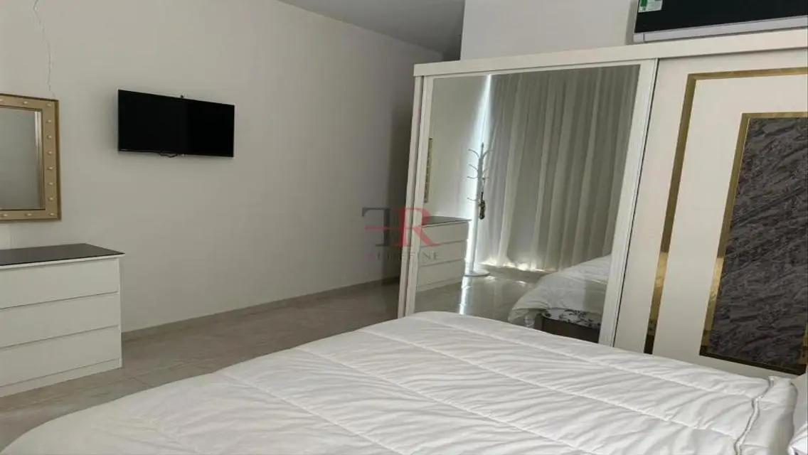 Luxury Apartment with Stunning Design in Prime Location