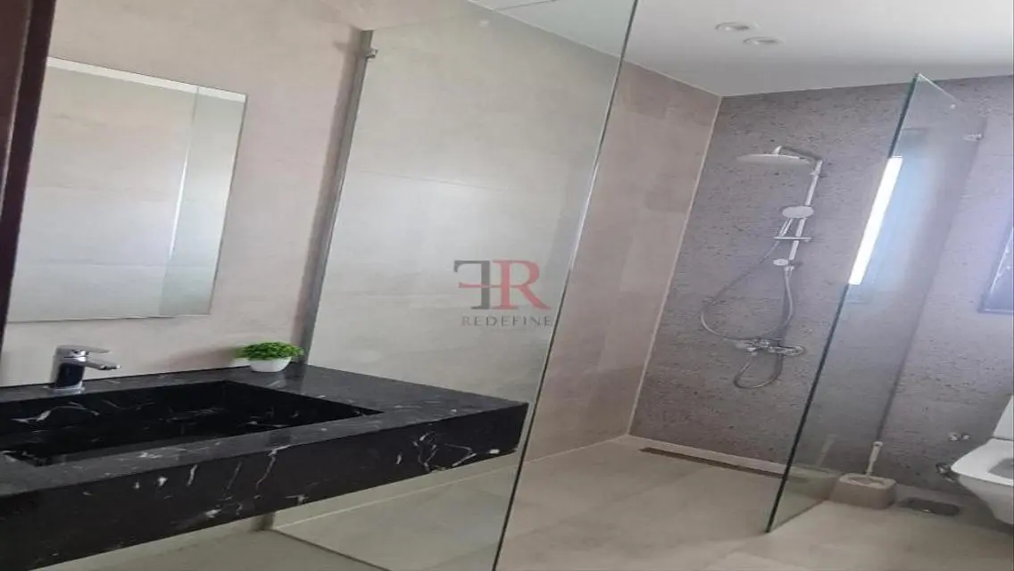 Luxury Apartment with Stunning Design in Prime Location