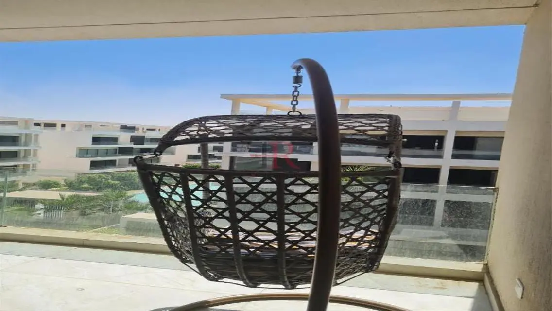 Luxury Apartment with Stunning Design in Prime Location