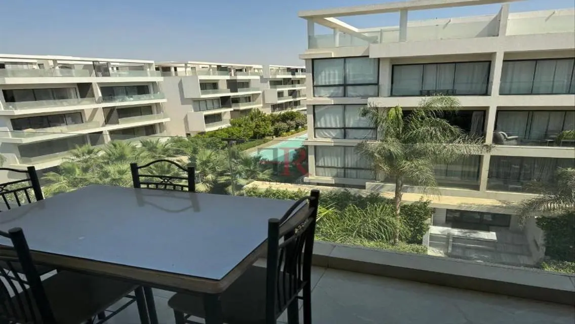 Luxury Apartment with Stunning Design in Prime Location