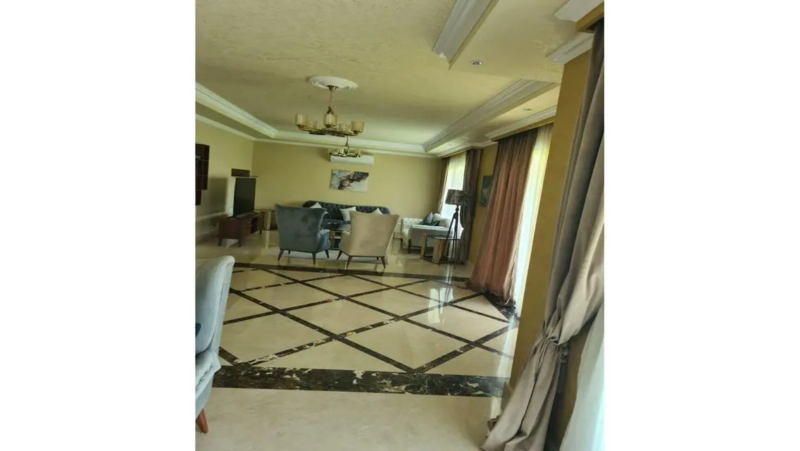 Luxurious Apartment with 650 Square Meters in the Heart of the City