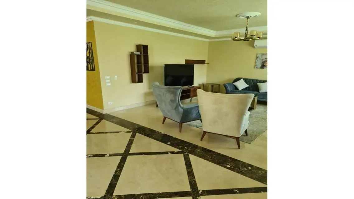 Luxurious Apartment with 650 Square Meters in the Heart of the City