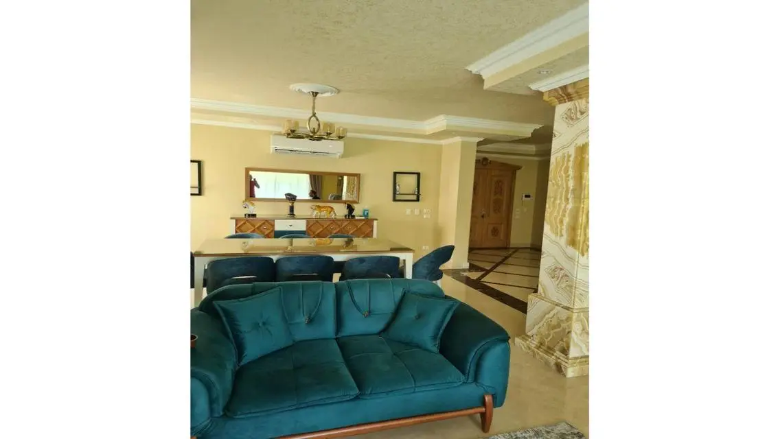 Luxurious Apartment with 650 Square Meters in the Heart of the City