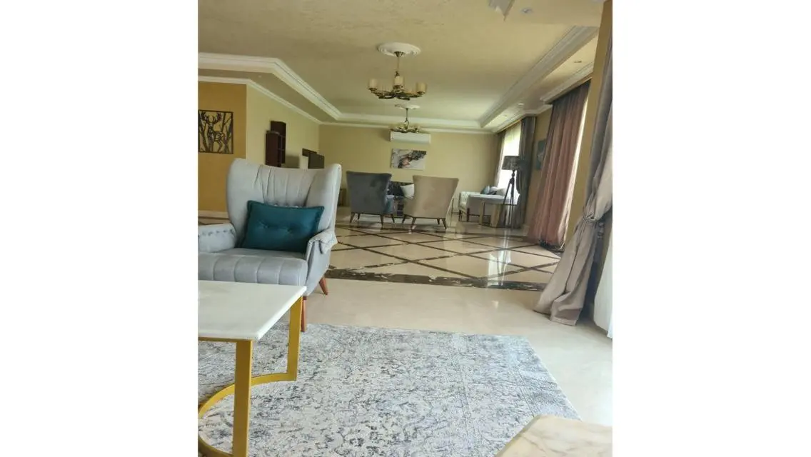 Luxurious Apartment with 650 Square Meters in the Heart of the City