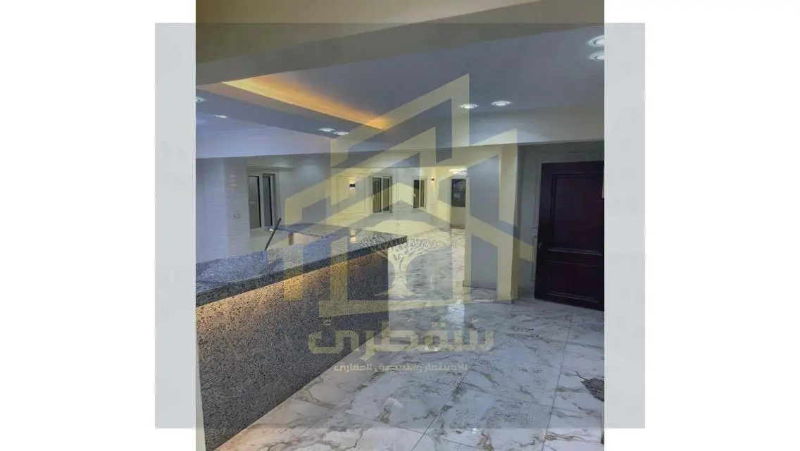 شقة فاخرة في قلب المدينة مع شرفة وحارس أمن