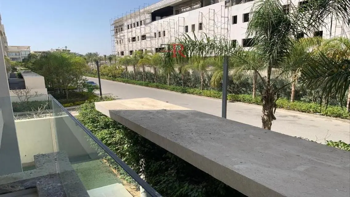 Luxury Apartment for Rent with Balcony and Shared Pool