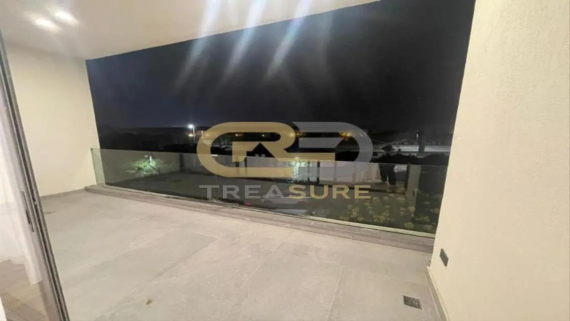 Apartment  rent  lake view residence Kitchen &amp; ACs