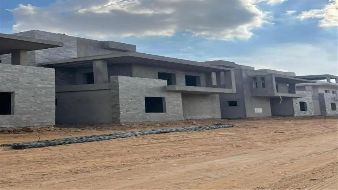 فيلا فاخرة في منطقة ستيلا بسعر مميز