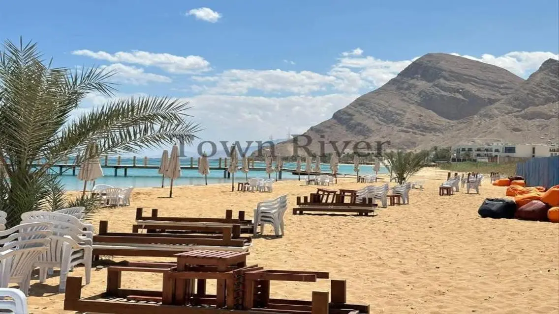 شقة فاخرة مع إطلالة على البحيرات
