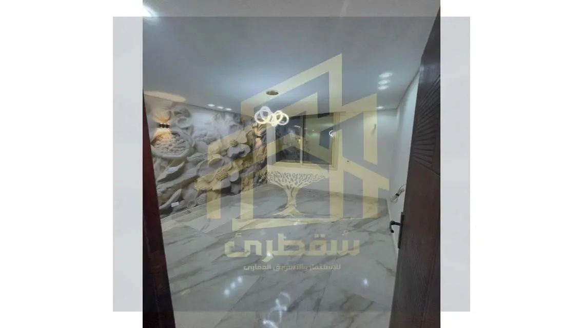 شقة فاخرة للبيع بمساحة واسعة