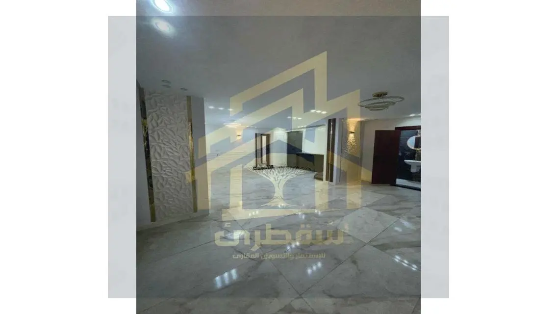 شقة فاخرة للبيع بمساحة واسعة