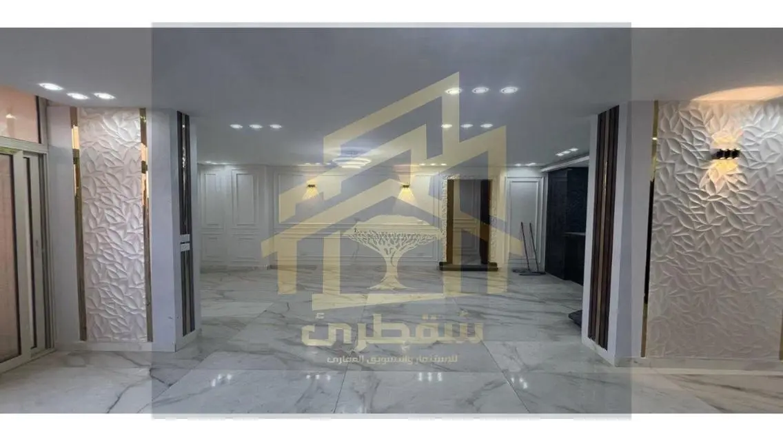 شقة فاخرة للبيع بمساحة واسعة