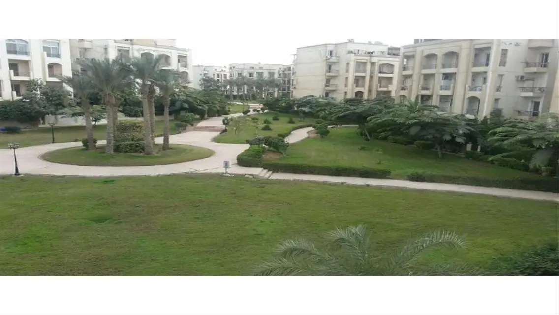 شقه للبيع كمبوند حدائق المهندسين - دره الشيخ زايد