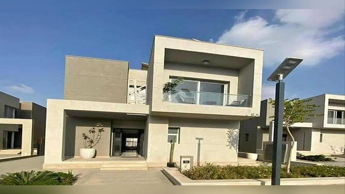 فريدة من نوعها: فيلا 15 غرفة مع مسبح خاص وحديقة