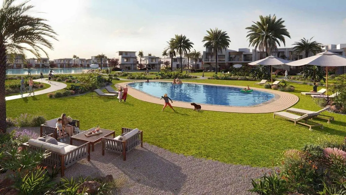 Luxury Apartment for Sale with Lake View