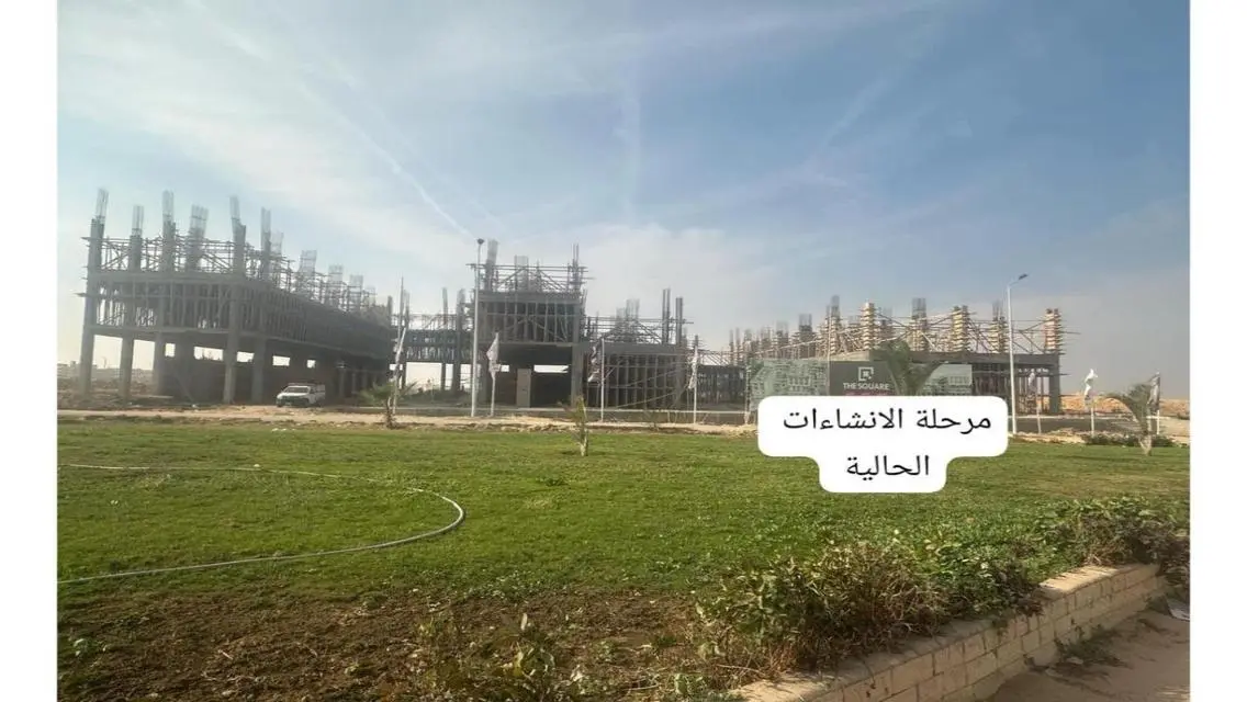Luxury Apartment with Spacious Area and Covered Parking