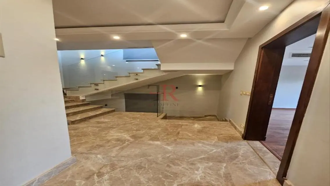 Luxury Apartment for Sale in Lakes Area