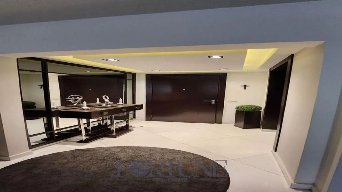 Luxurious 3-Bedroom Apartment in Eastown