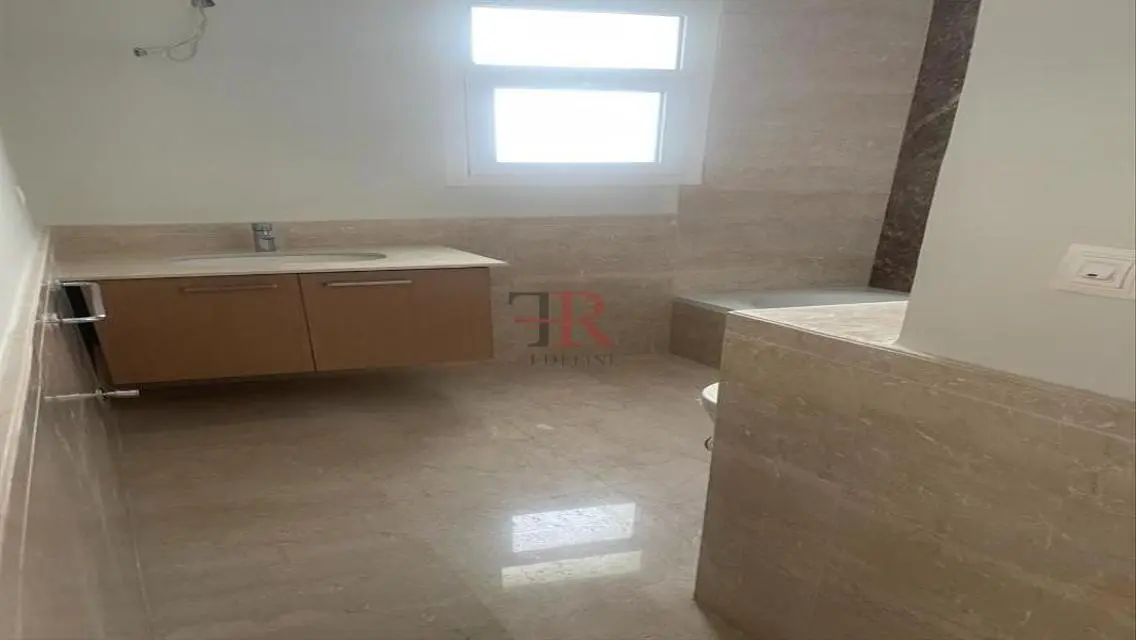 Apartment With Pool View At Mivida Boulevard