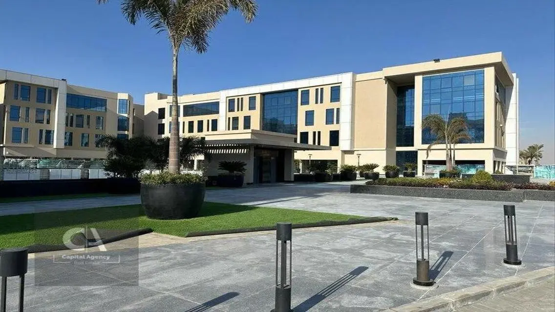 عيادة للايجار 50م لقطة ف ميفيدا مجهزة اسنان ومتشطب