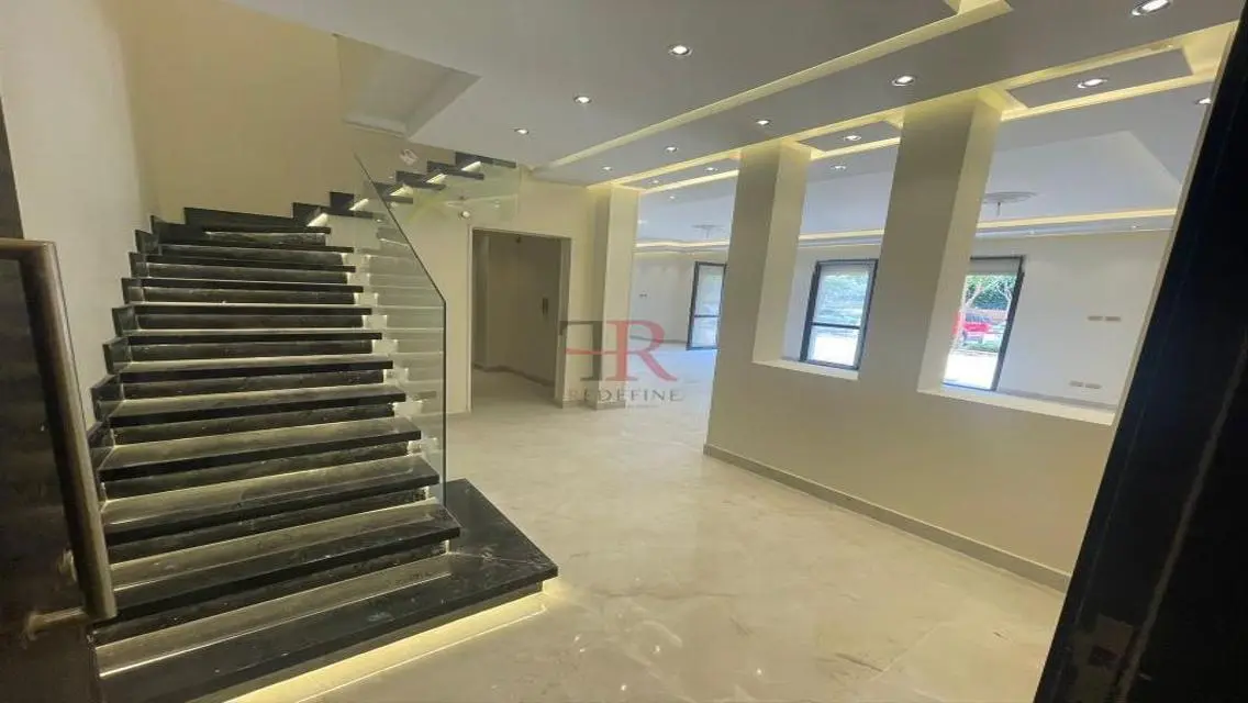 Luxury Apartment for Sale with 3 Bedrooms in the Heart of the City