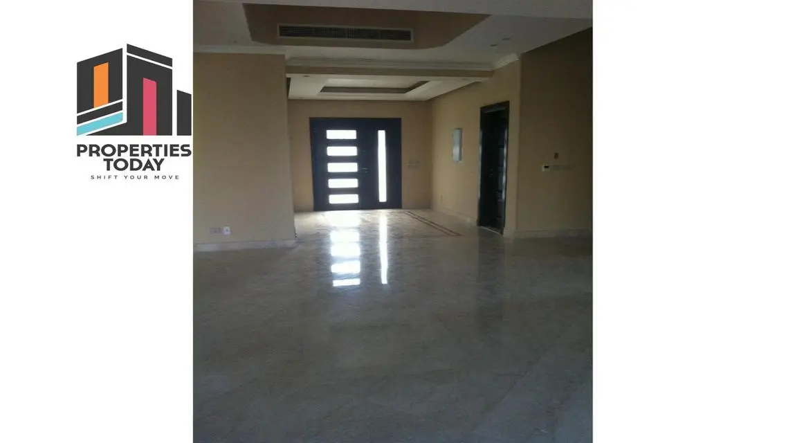 Luxury Apartment with Ample Space Featuring Pool and Private Garden