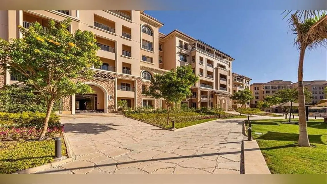 Finished apartment for sale with instal, 90 Avenue
