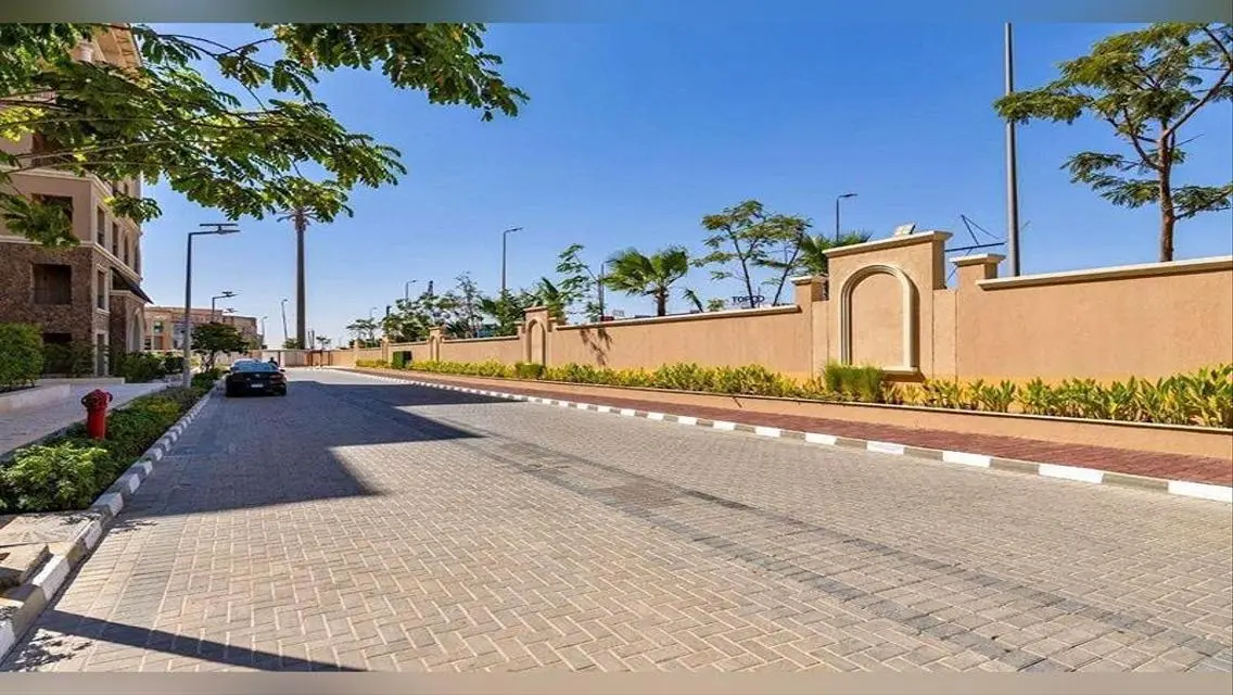 Finished apartment for sale with instal, 90 Avenue