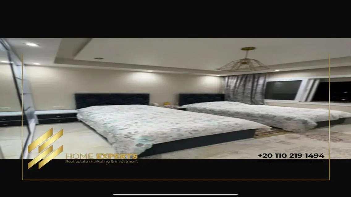 Luxury Apartment with 4000 sqm for Sale at 200,000