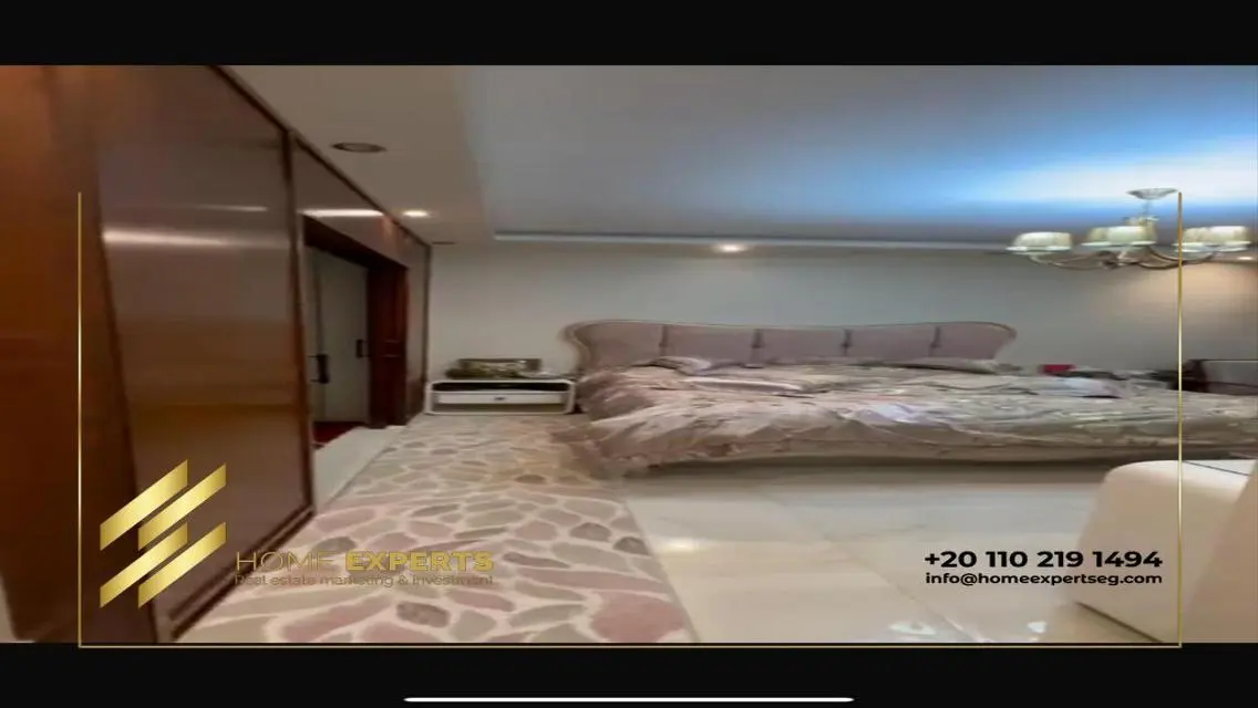 Luxury Apartment with 4000 sqm for Sale at 200,000