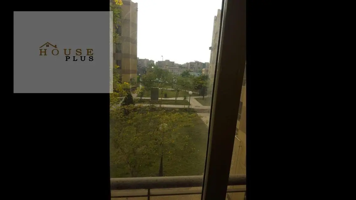 Luxury Apartment with Balcony and Security Guard